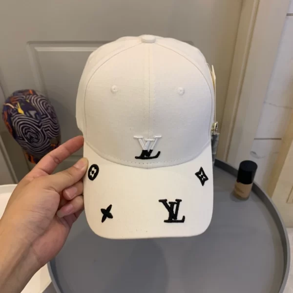 Louis Vuitton Cap - LCH44