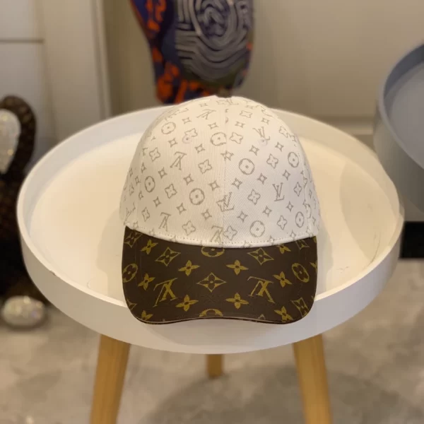 Louis Vuitton Cap - LCH48