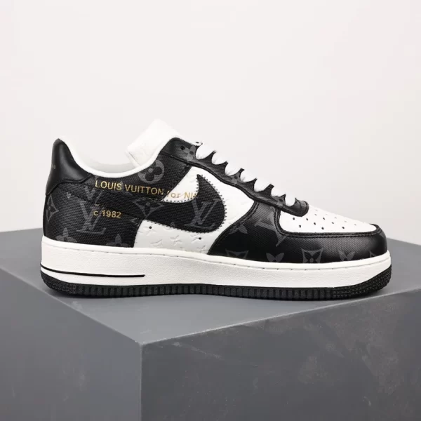 Louis Vuitton x Nike Air Force 1 Low Sneaker - LS186