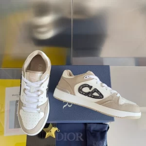 Dior B57 Low-Top Sneaker Beige and White Smooth Calfskin with Beige and Black Dior Oblique Jacquard - DS65 (1)