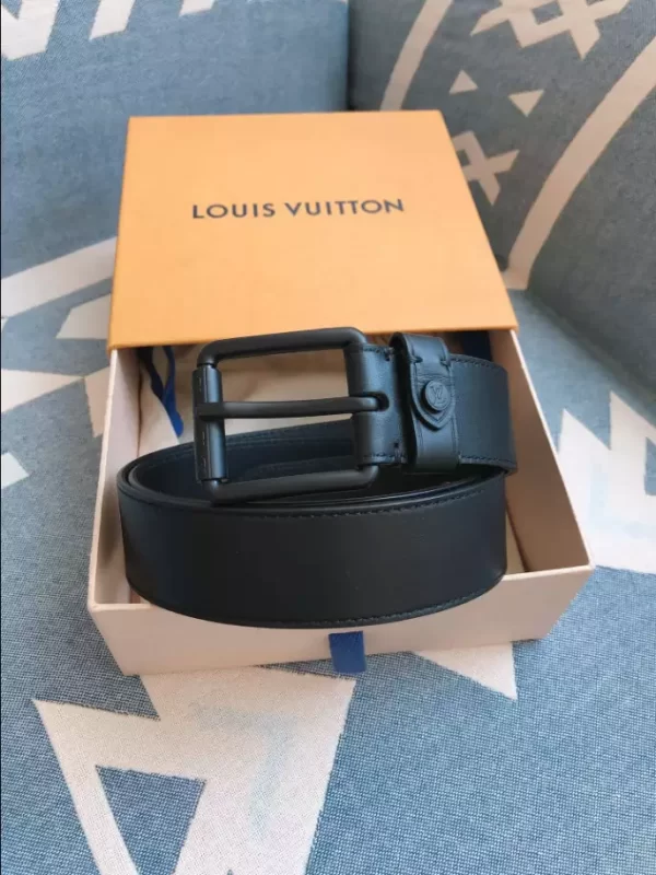 Louis Vuitton Belt - LB44