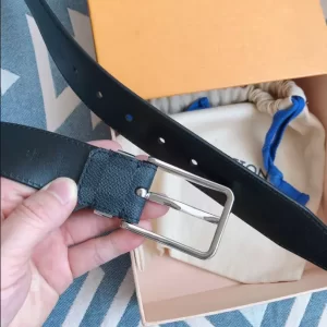 Louis Vuitton Belt - LB29