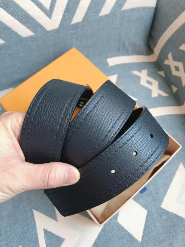 Louis Vuitton Belt - LB38