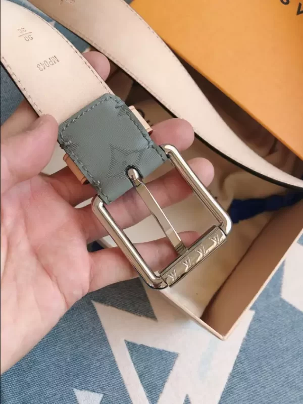 Louis Vuitton Belt - LB43