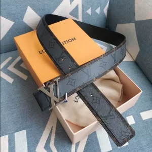 Louis Vuitton Belt - LB52