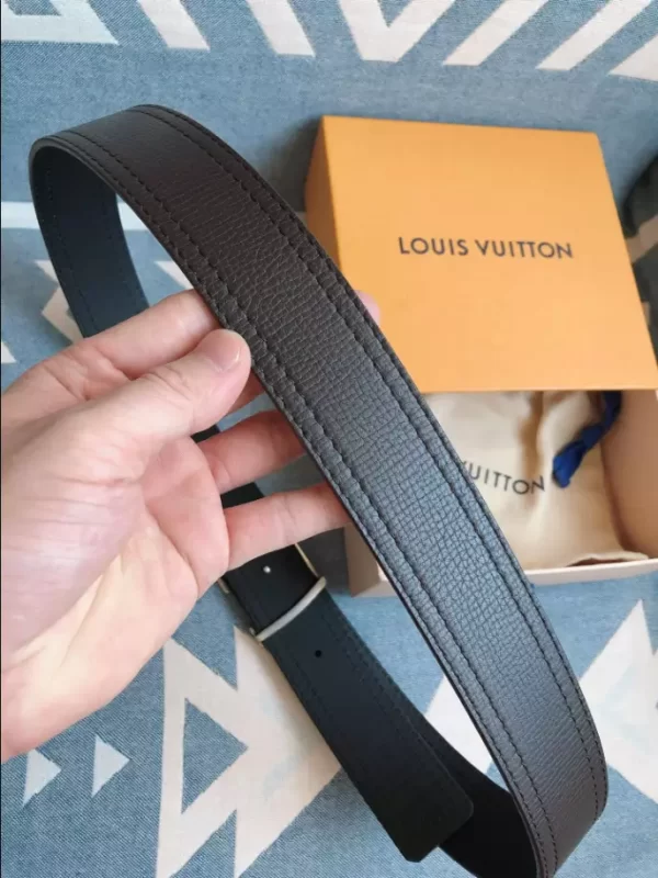 Louis Vuitton Belt - LB37