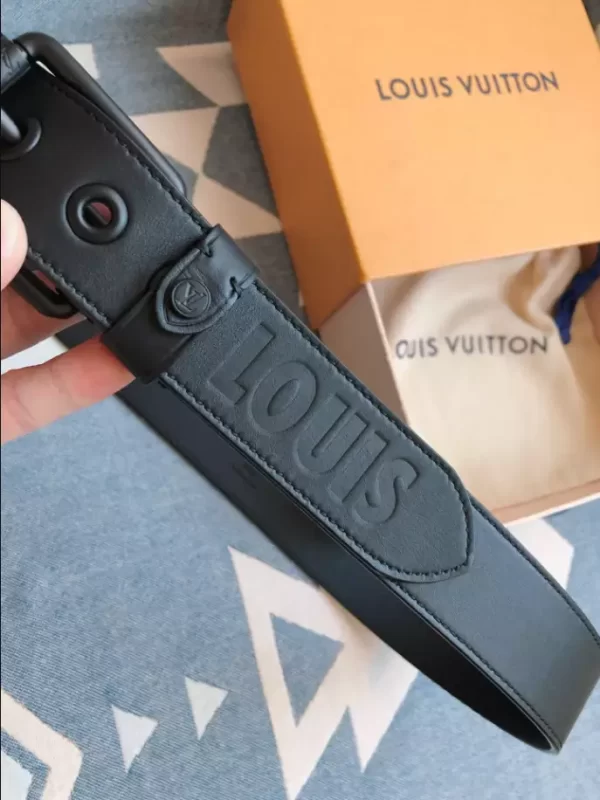 Louis Vuitton Belt - LB44