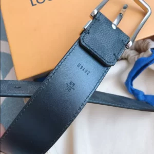 Louis Vuitton Belt - LB29