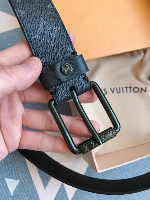 Louis Vuitton Belt - LB26