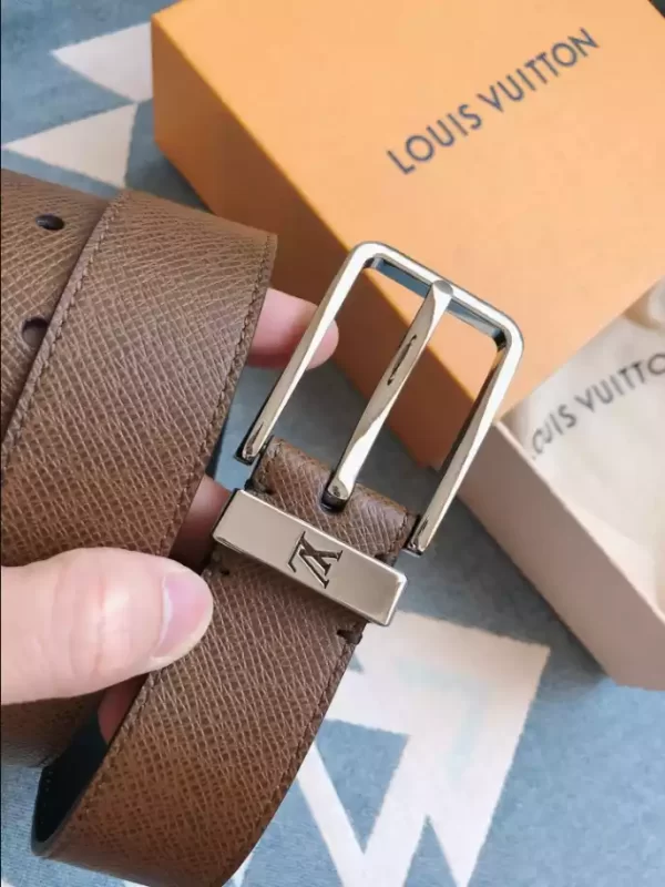 Louis Vuitton Belt - LB42