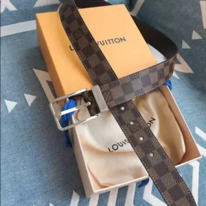 Louis Vuitton Belt - LB28