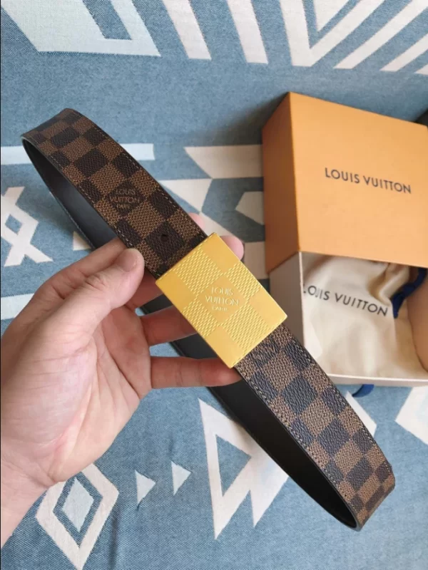 Louis Vuitton Belt - LB21