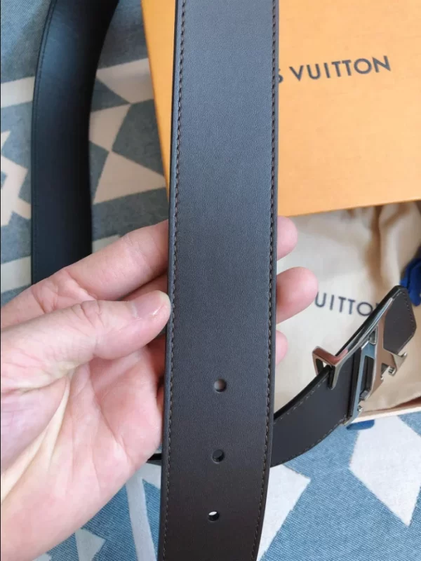 Louis Vuitton Belt - LB39