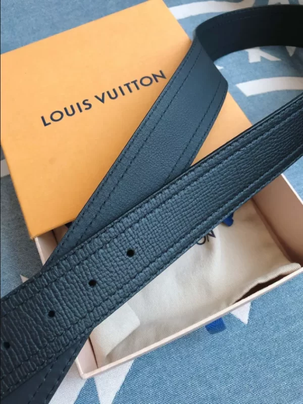 Louis Vuitton Belt - LB36