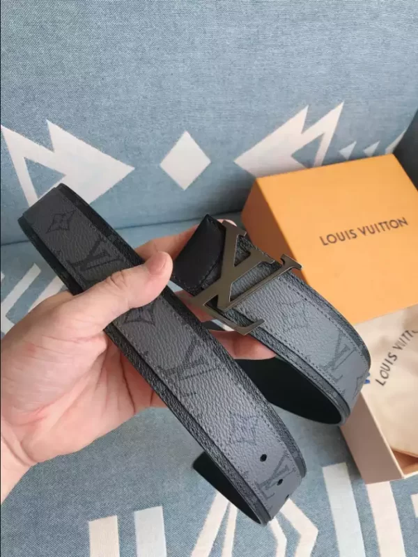 Louis Vuitton Belt - LB53