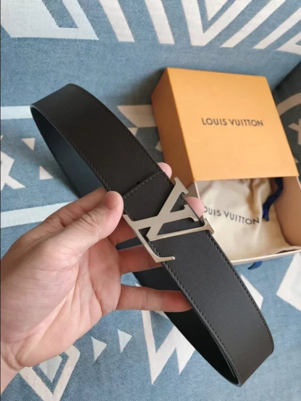 Louis Vuitton Belt - LB39