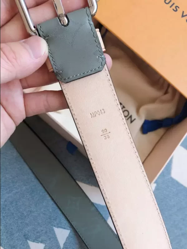 Louis Vuitton Belt - LB43