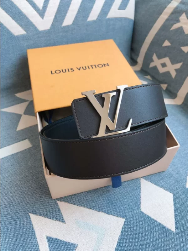 Louis Vuitton Belt - LB39