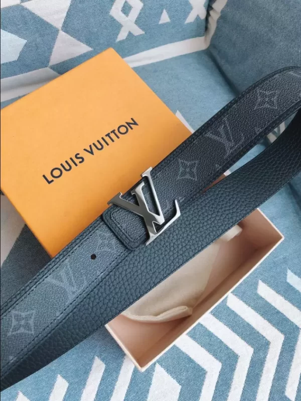 Louis Vuitton Belt - LB30