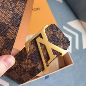 Louis Vuitton Belt - LB51