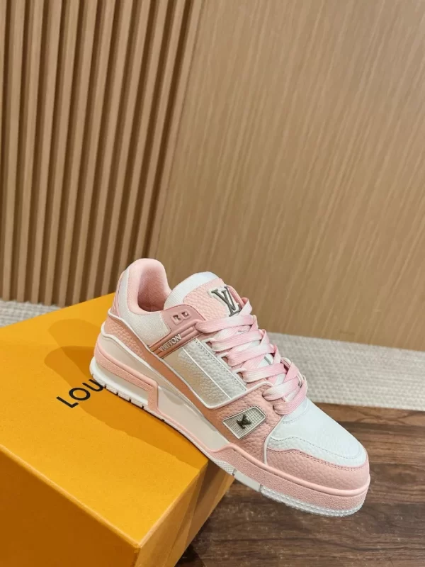 Louis Vuitton Trainer Sneaker In Pink - LS204