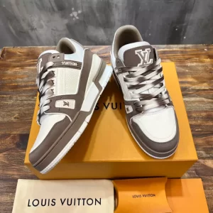 Louis Vuitton Trainer Sneaker In Taupe Brown - LS206