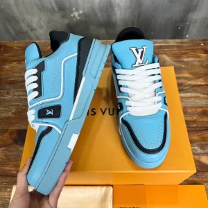 Louis Vuitton Trainer Sneaker - LS213