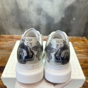 Alexander McQueen Oversized Sneaker - AS15