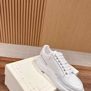 Alexander McQueen Oversized Sneaker - AS16