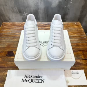 Alexander McQueen Oversized Sneaker - AS17