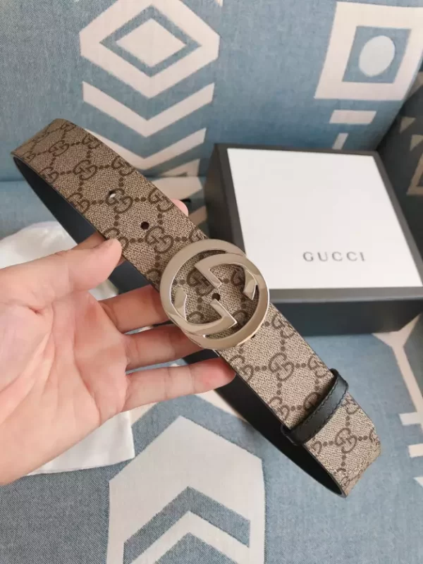 Gucci Reversible GG Supreme Belt - GB07