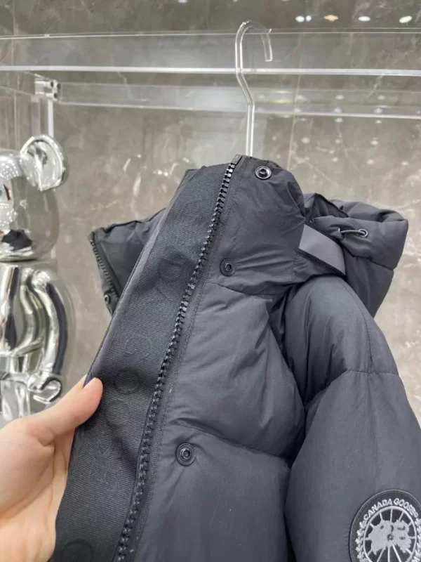 Canada Goose Jackets - CK32