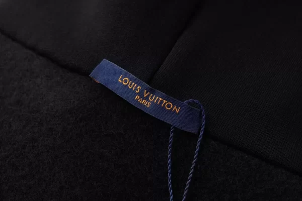 LV Signature Hoodie With Embroidery - HL04