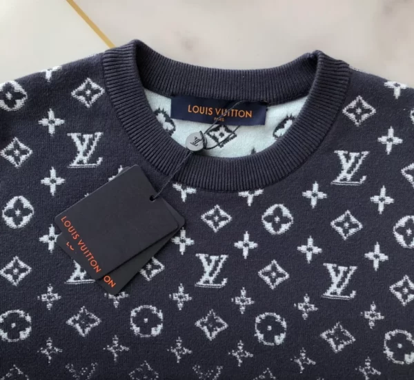 Louis Vuitton Gradient Cotton Crewneck - HL62