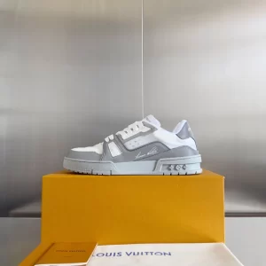 Louis Vuitton Trainer Sneaker In Grey - LS219