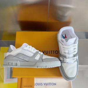 Louis Vuitton Trainer Sneaker In Grey - LS219