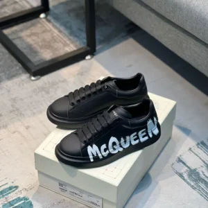 Alexander McQueen Graffiti-Print Oversized Sneakers - AS32