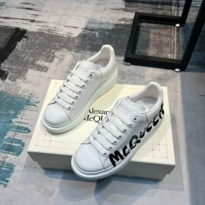 Alexander McQueen Graffiti-Print Oversized Sneakers - AS33