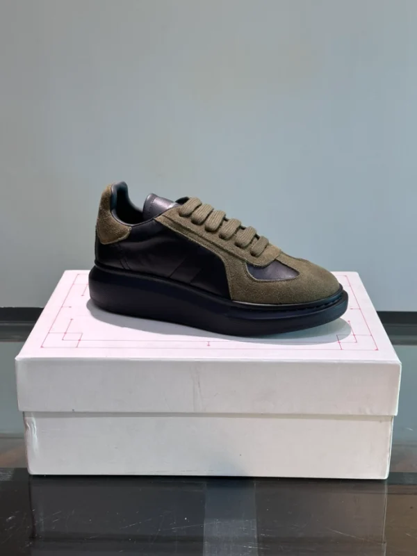 Alexander McQueen Oversized Retro Sneaker - AS34