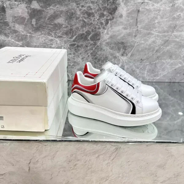 Alexander McQueen Oversized Sneaker - AS18