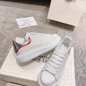 Alexander McQueen Oversized Sneaker - AS28