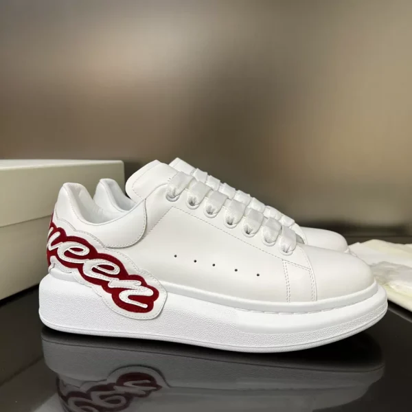 Alexander McQueen Oversized Sneaker - AS57