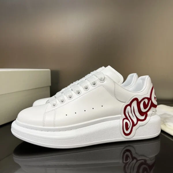 Alexander McQueen Oversized Sneaker - AS57