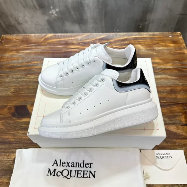 Alexander McQueen Oversized Sneaker - AS58