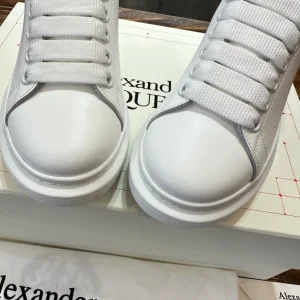 Alexander McQueen Oversized Sneaker - AS58