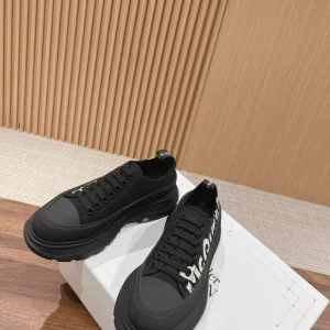 Alexander McQueen Tread Slick Low-top Sneakers - AS47