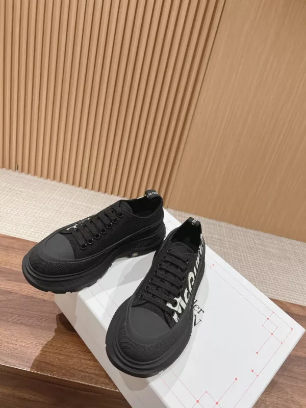 Alexander McQueen Tread Slick Low-top Sneakers - AS47