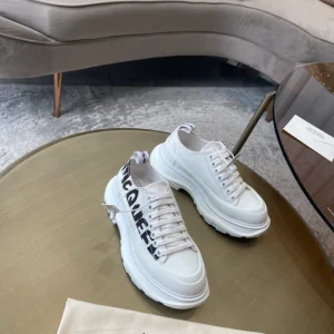 Alexander McQueen Tread Slick Low-top Sneakers - AS48