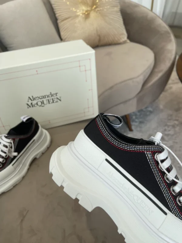 Alexander McQueen Tread Slick Low-top Sneakers - AS50