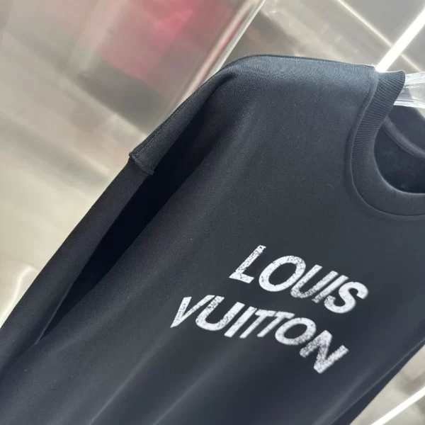 Louis Vuitton Sweatshirt - HL67